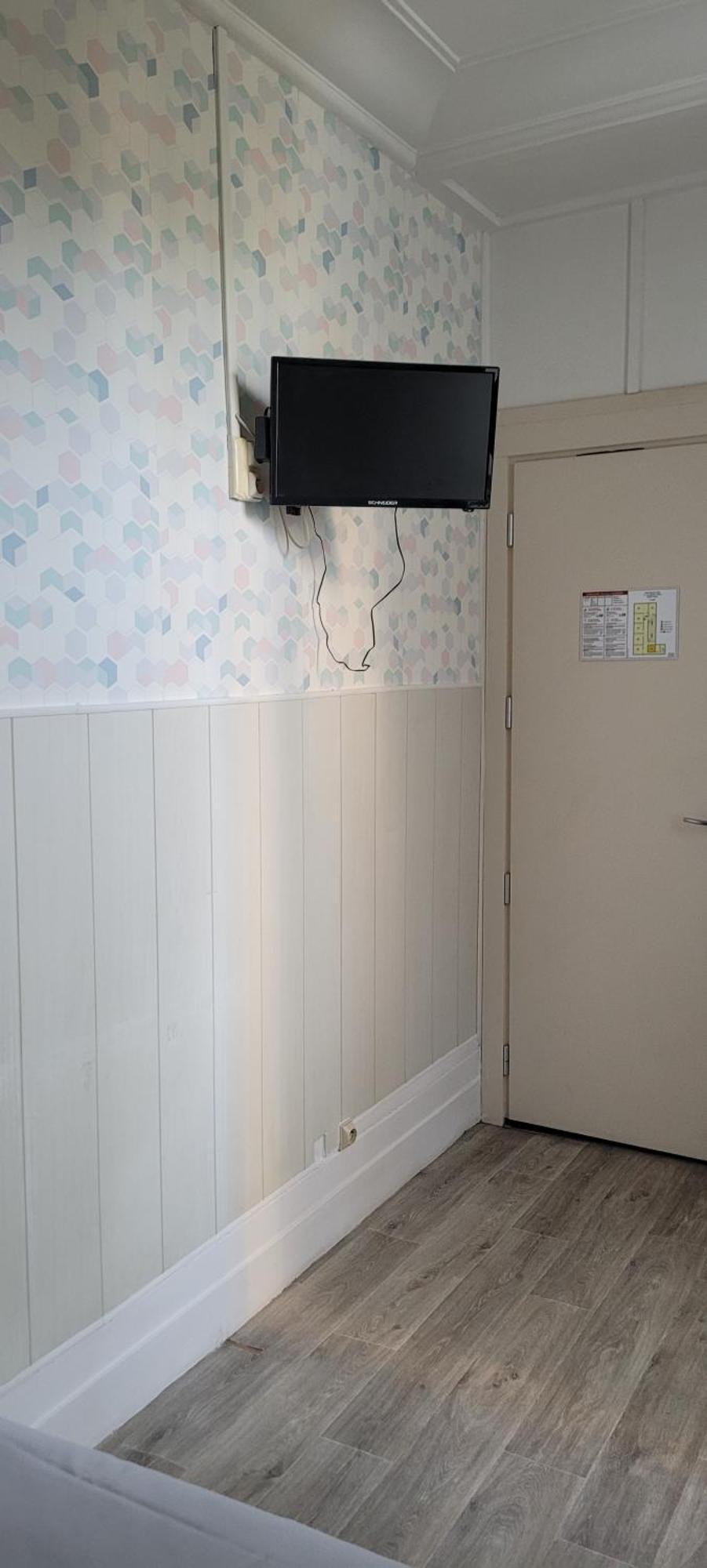 ホテル セントラル アンザック アミアン 部屋 写真